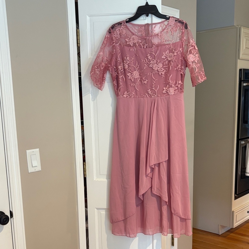 Lace Overlay High Low Dress in Pink nwot